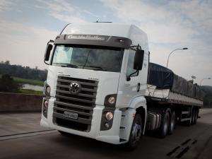 Volkswagen Constellation Tractor 25.390 '2011